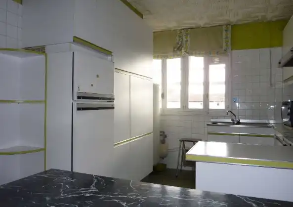 Cuina de Pis de lloguer en Santiago de Compostela  amb Moblat
