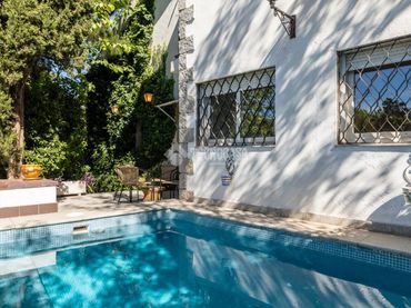 Casa aparellada en venda a Colonia