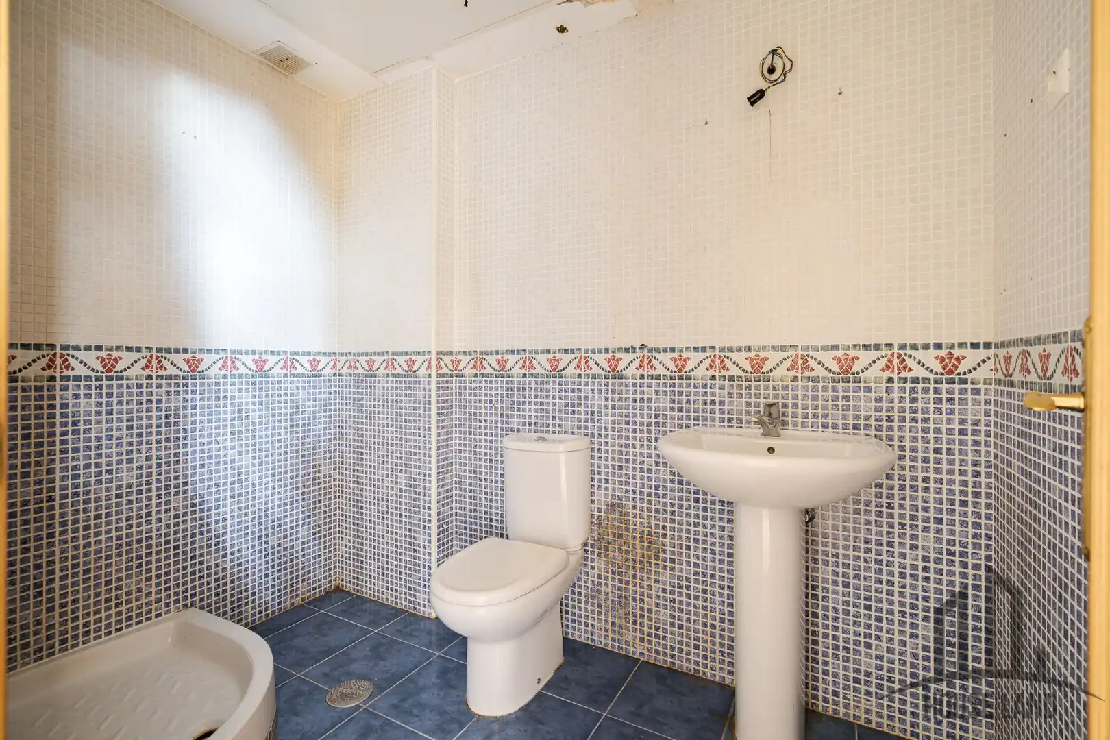 Baño de Piso en venta en Torrelaguna con Calefacción