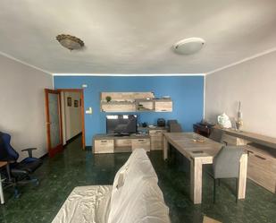 Sala d'estar de Pis en venda en Alzira amb Aire condicionat, Terrassa i Balcó