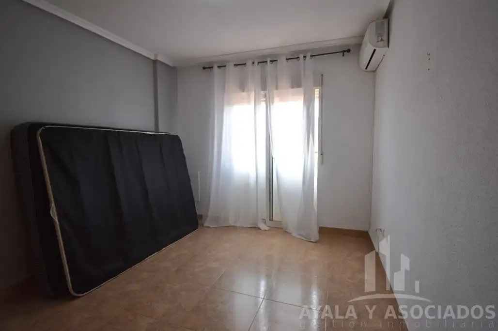Habitación de Casa o chalet en venta en Cartagena con Aire acondicionado, Calefacción y Jardín privado