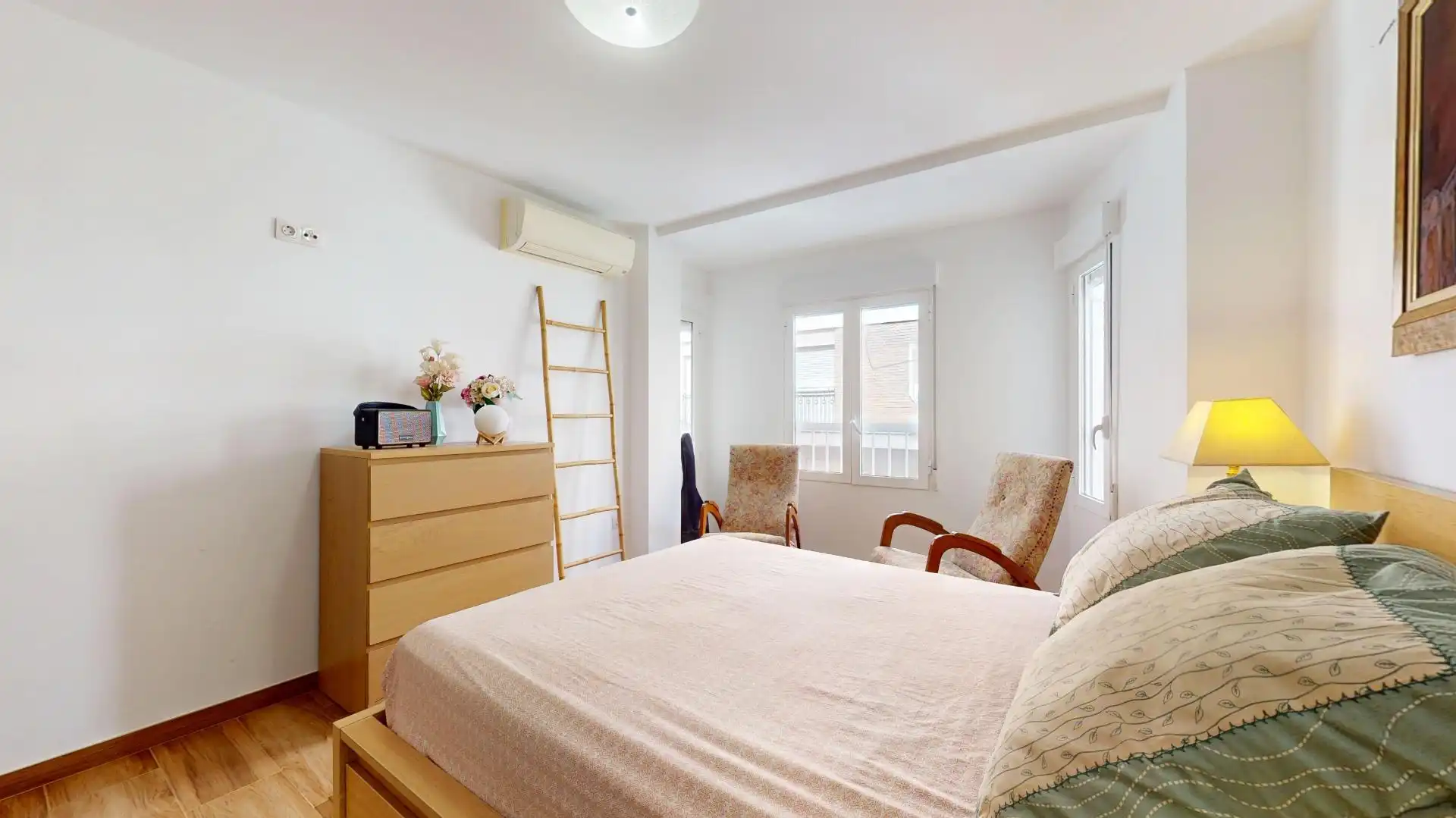 Bedroom of Flat for sale in Elche / Elx  with Air Conditioner and Balcony