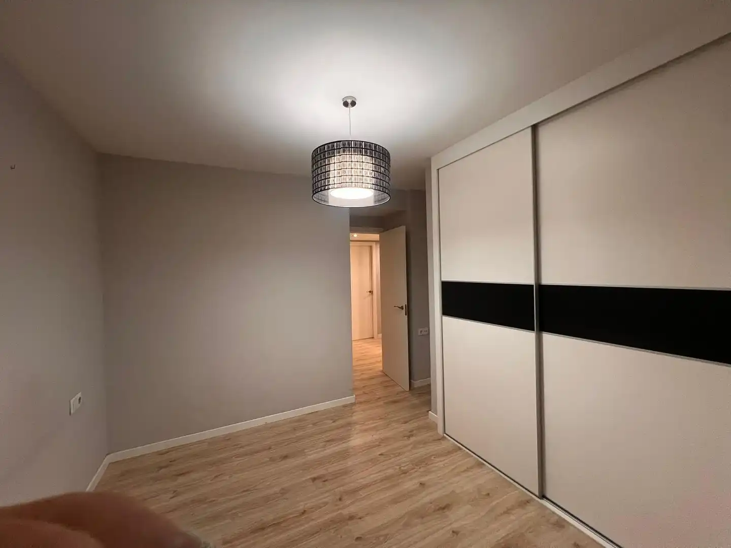 Flat for rent in Valencia  with Air Conditioner