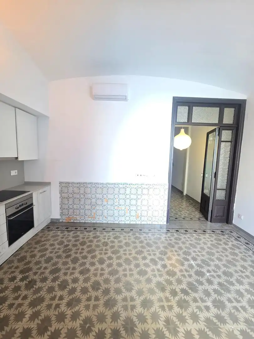 Ground floor for rent in El Masnou  with Air Conditioner, Heating and Private garden