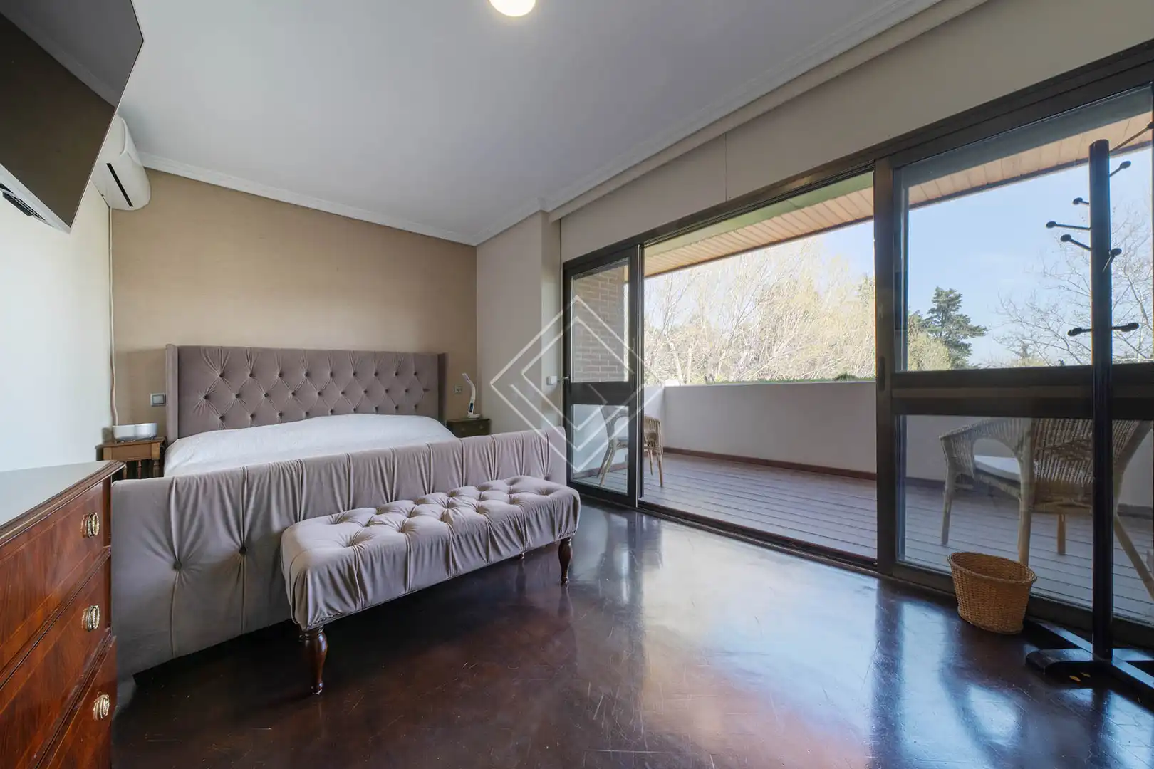 Habitación de Casa o chalet en venta en Madrid con Aire acondicionado, Calefacción y Jardín privado