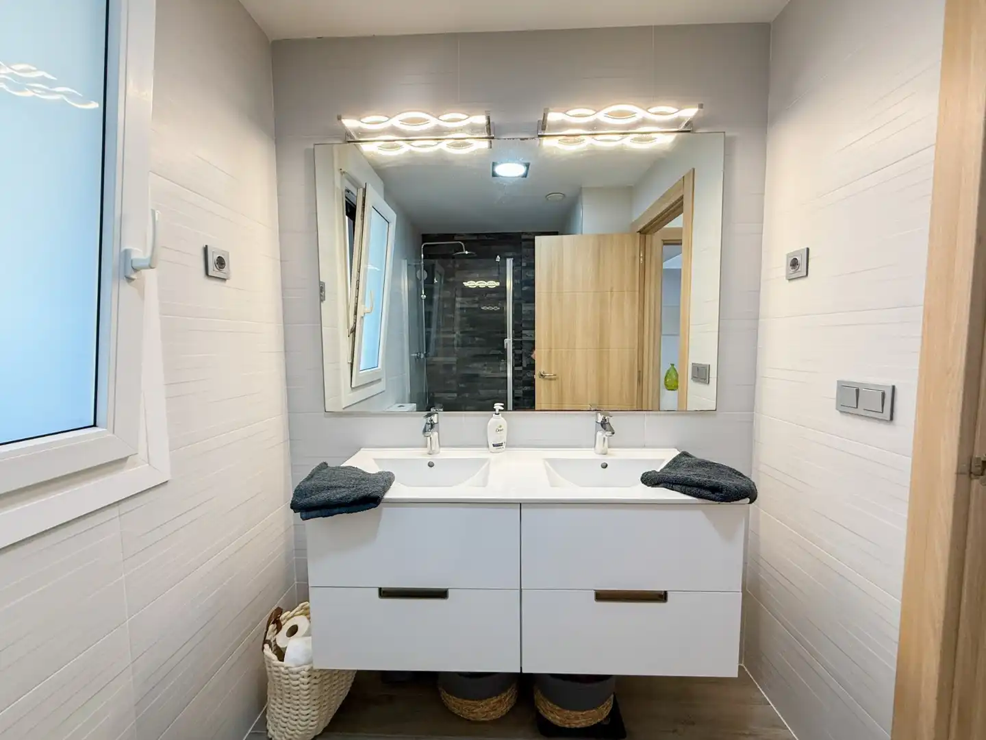 Badezimmer von Haus oder Chalet zum Verkauf in Águilas mit Klimaanlage, Privatgarten und Terrasse