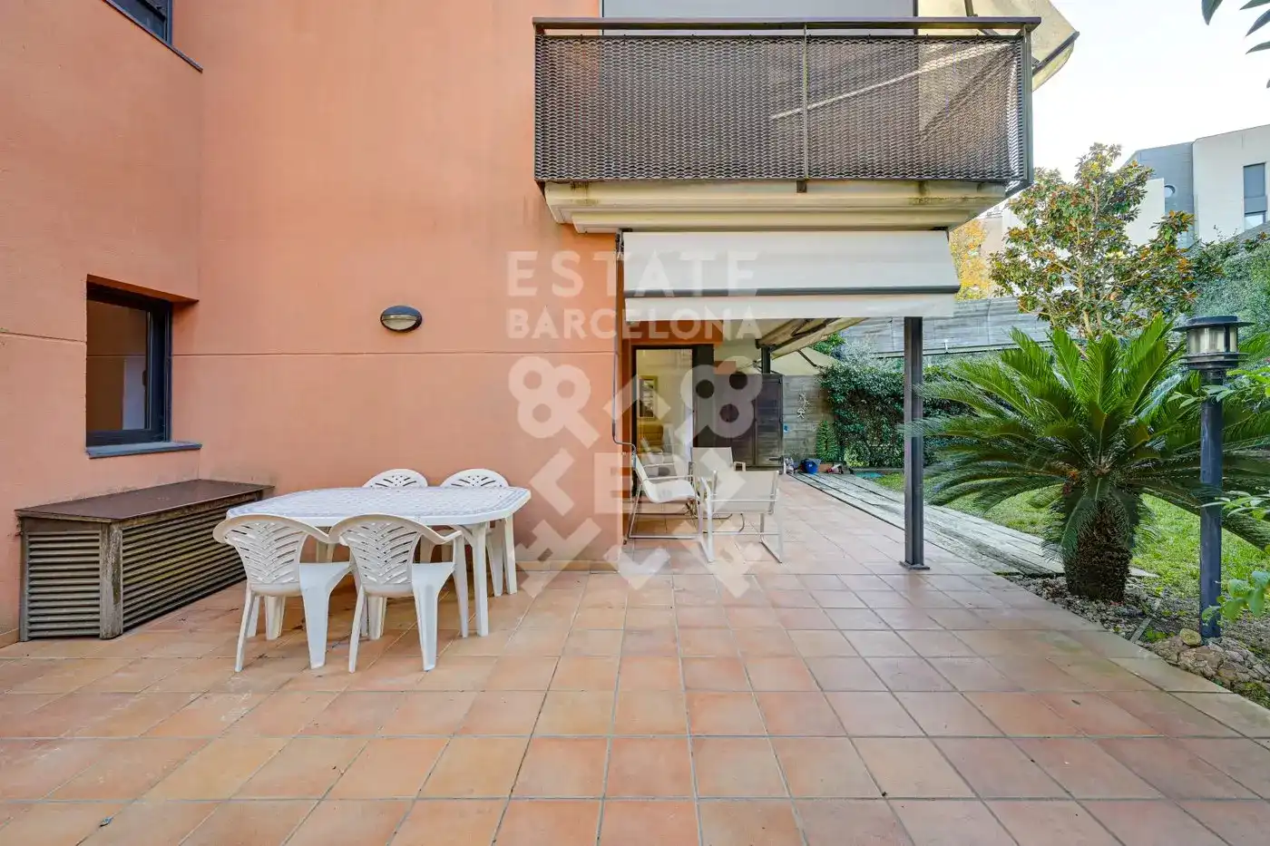 Garten von Wohnung zum Verkauf in Lloret de Mar mit Klimaanlage, Heizung und Privatgarten