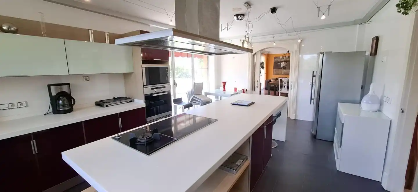 Kitchen of Houses for sale in Santa Cruz de Bezana  with Terrace, Sauna and Community pool
