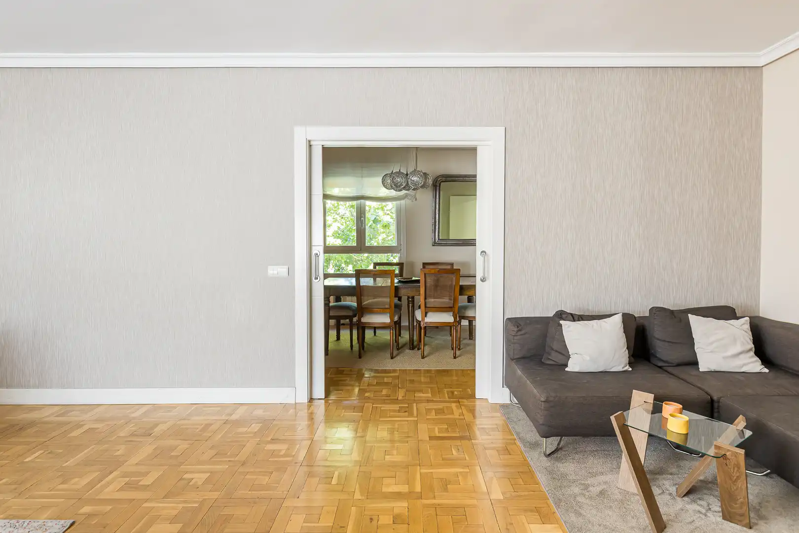 Wohnung zum Verkauf in Madrid mit Klimaanlage, Heizung und Privatgarten