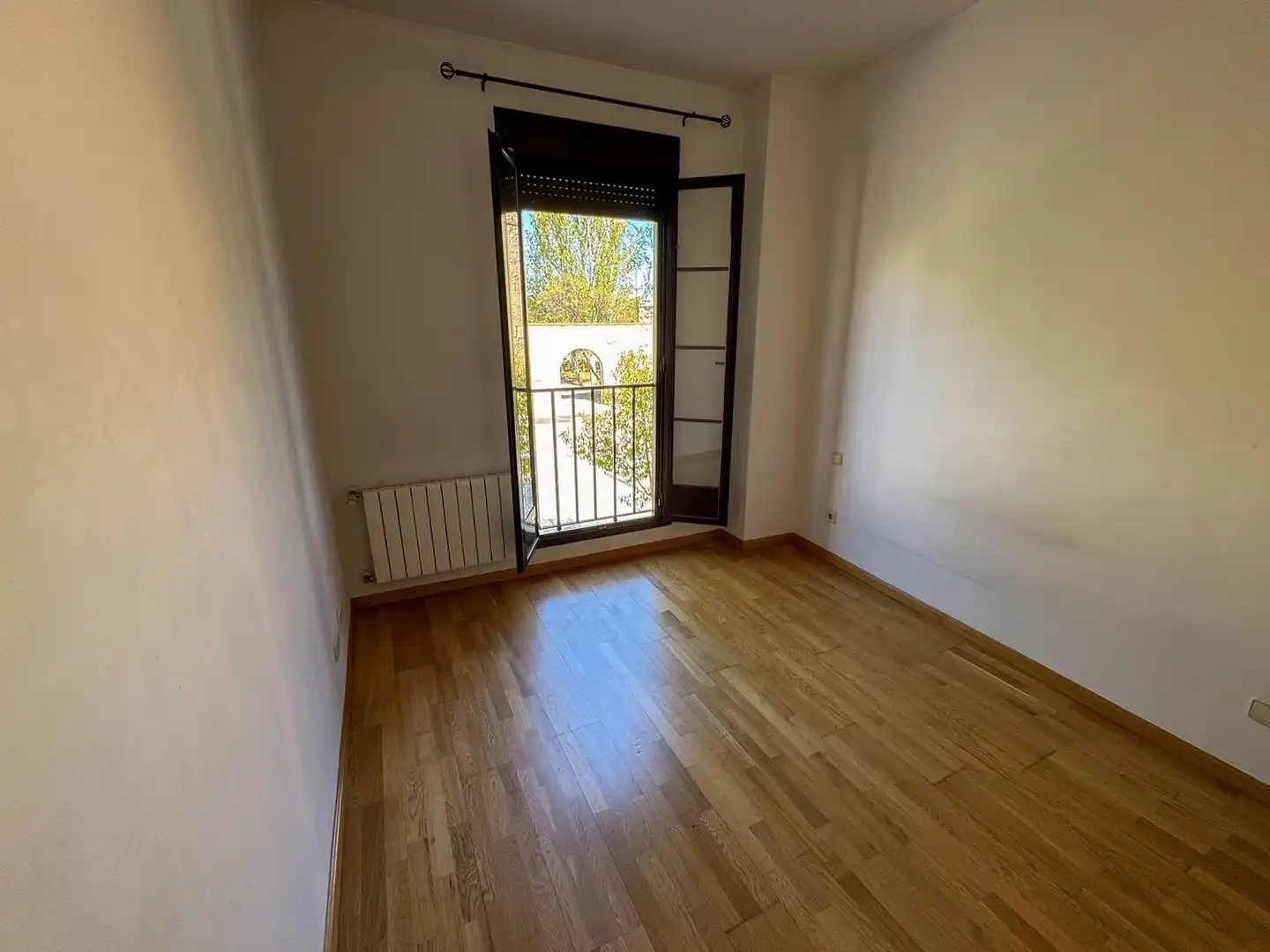 Habitación de Piso en venta en Alcalá de Henares con Aire acondicionado, Calefacción y Trastero