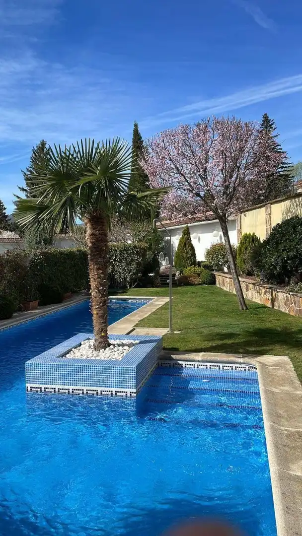 Piscina de Casa o xalet en venda en Valdemanco amb Calefacció, Terrassa i Traster