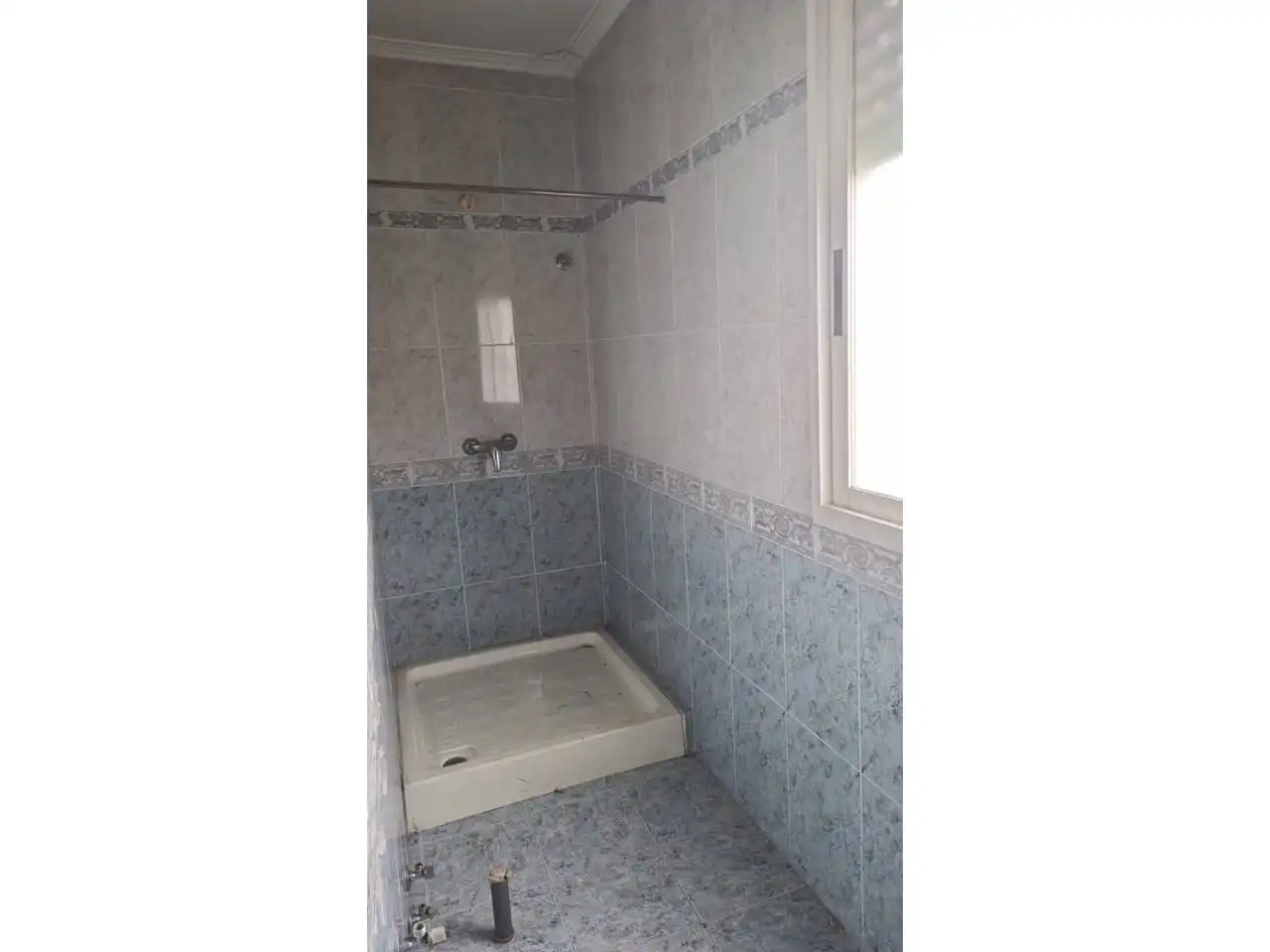 Bany de Casa o xalet en venda en Ourense Capital  amb Calefacció, Jardí privat i Traster