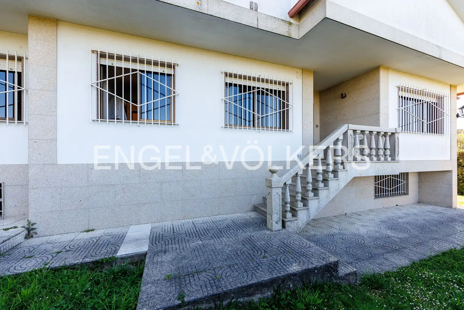 Vista exterior de Casa o chalet en venta en Vigo  con Calefacción, Jardín privado y Parquet