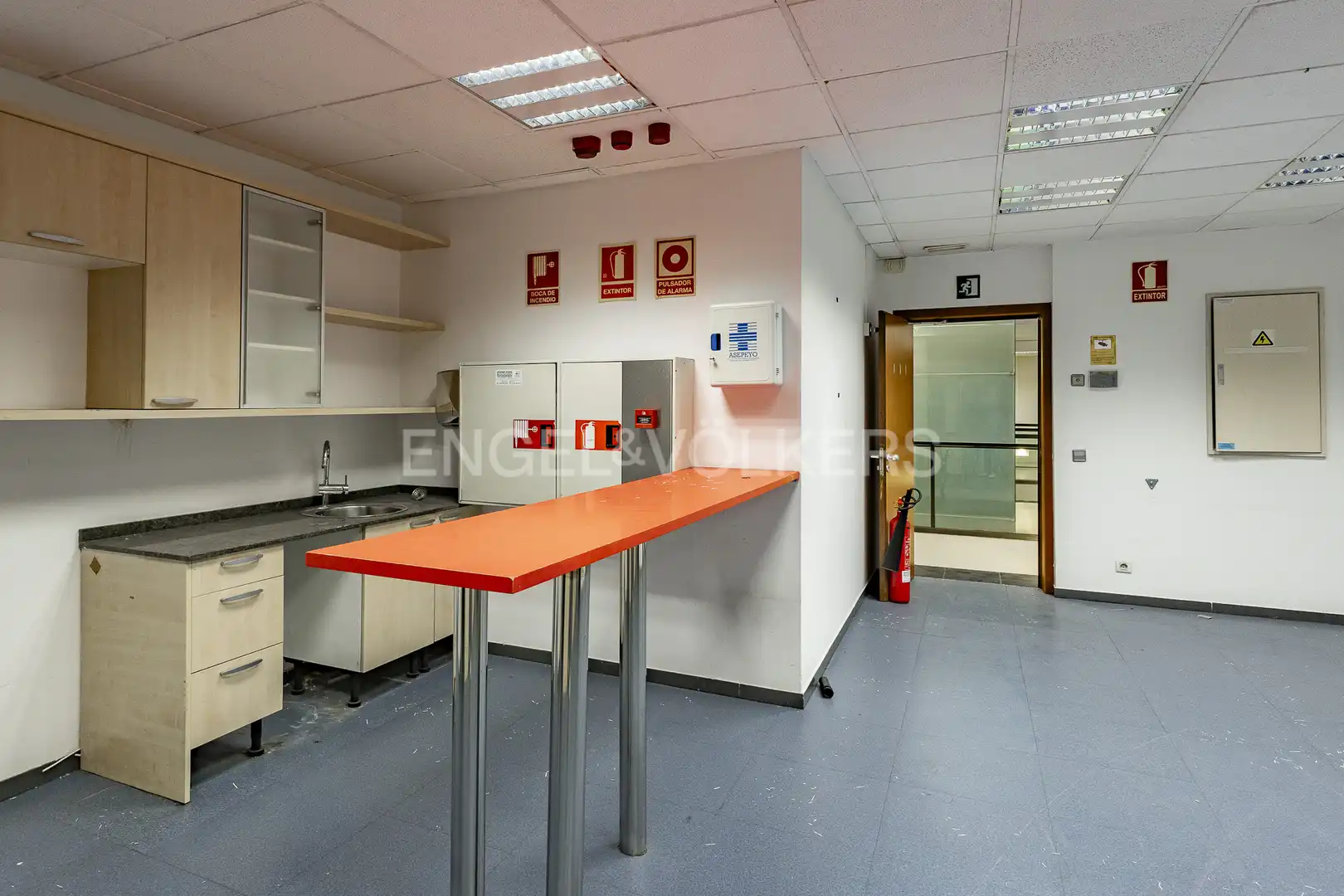 Office space with lift to rent in Zona Industrial, imagen 55