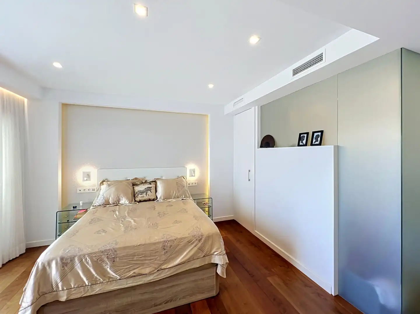 Penthouse with pool for sale in Cumbre del Sol, imagen 46