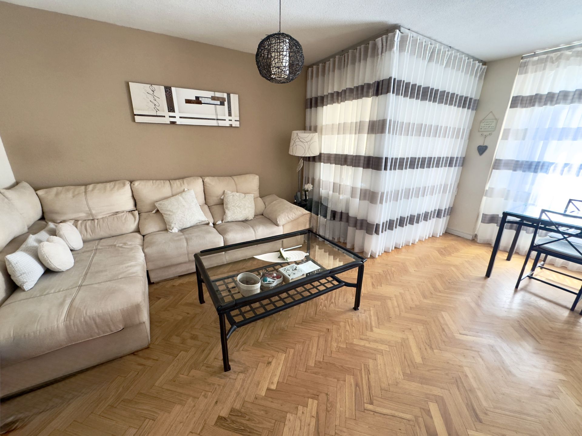 Living room of Flat for sale in Coslada  with Heating, Parquet flooring and Terrace