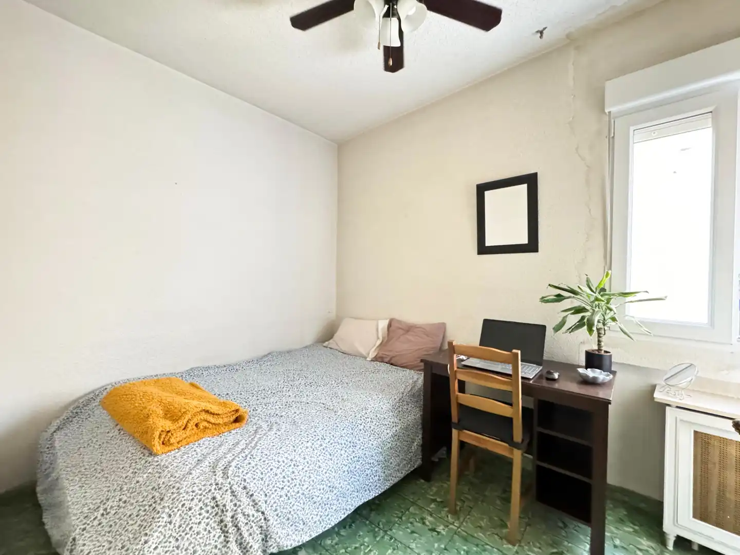 Bedroom of Flat for sale in Madrid  with Air Conditioner and Balcony
