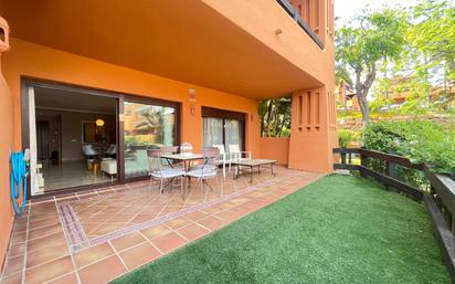 Garden of Planta baja for sale in Estepona  with Air Conditioner, Terrace and Swimming Pool