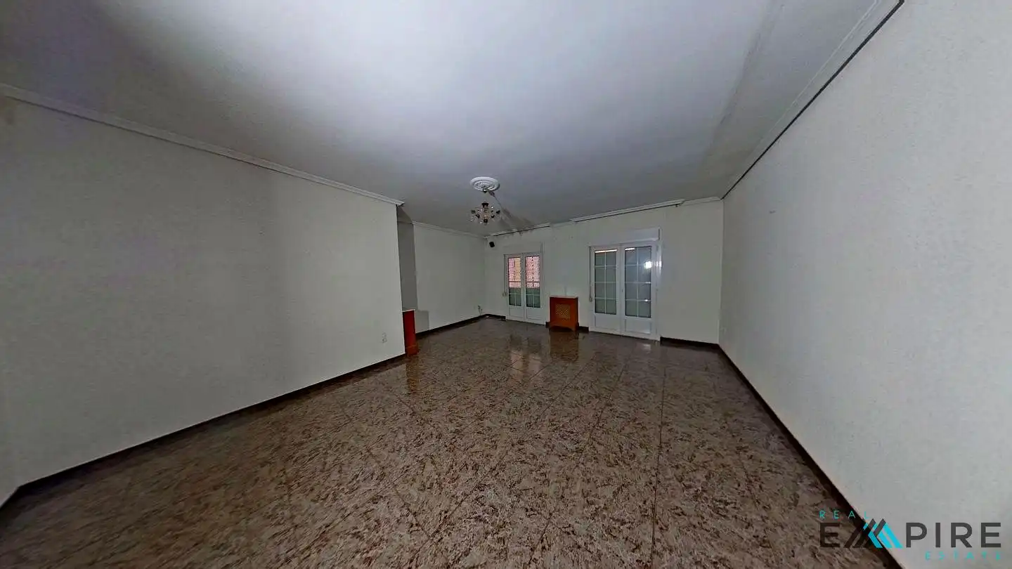 Vista exterior de Edificio en venta en Illescas