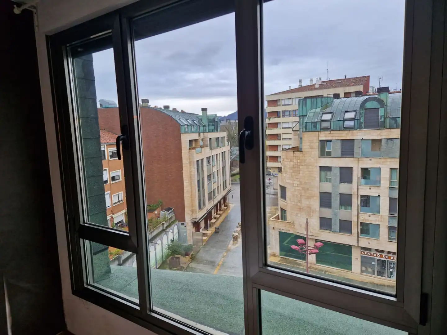 Vista exterior de Dúplex en venta en Torrelavega  con Aire acondicionado y Calefacción