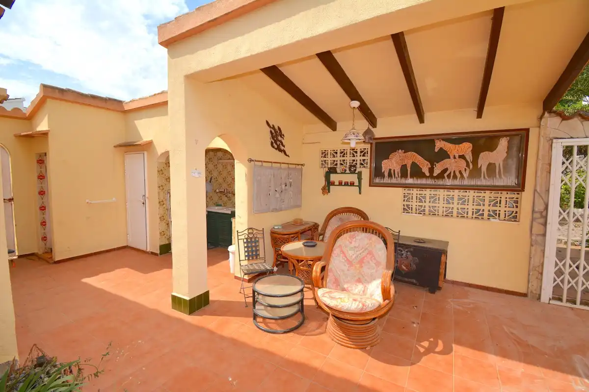 Terrasse von Haus oder Chalet zum Verkauf in Dénia mit Klimaanlage, Heizung und Privatgarten