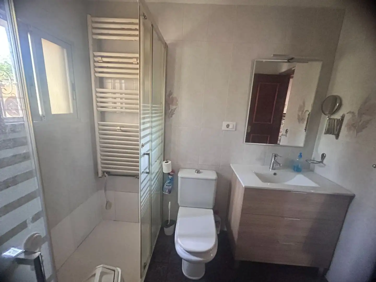 Bany de Casa o xalet en venda en Sagunto / Sagunt amb Aire condicionat, Calefacció i Jardí privat
