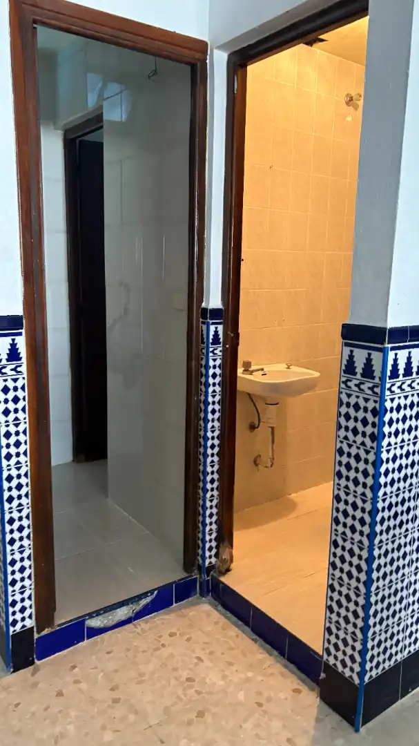 Baño de Casa adosada en venta en Cañete la Real con Aire acondicionado, Calefacción y Amueblado
