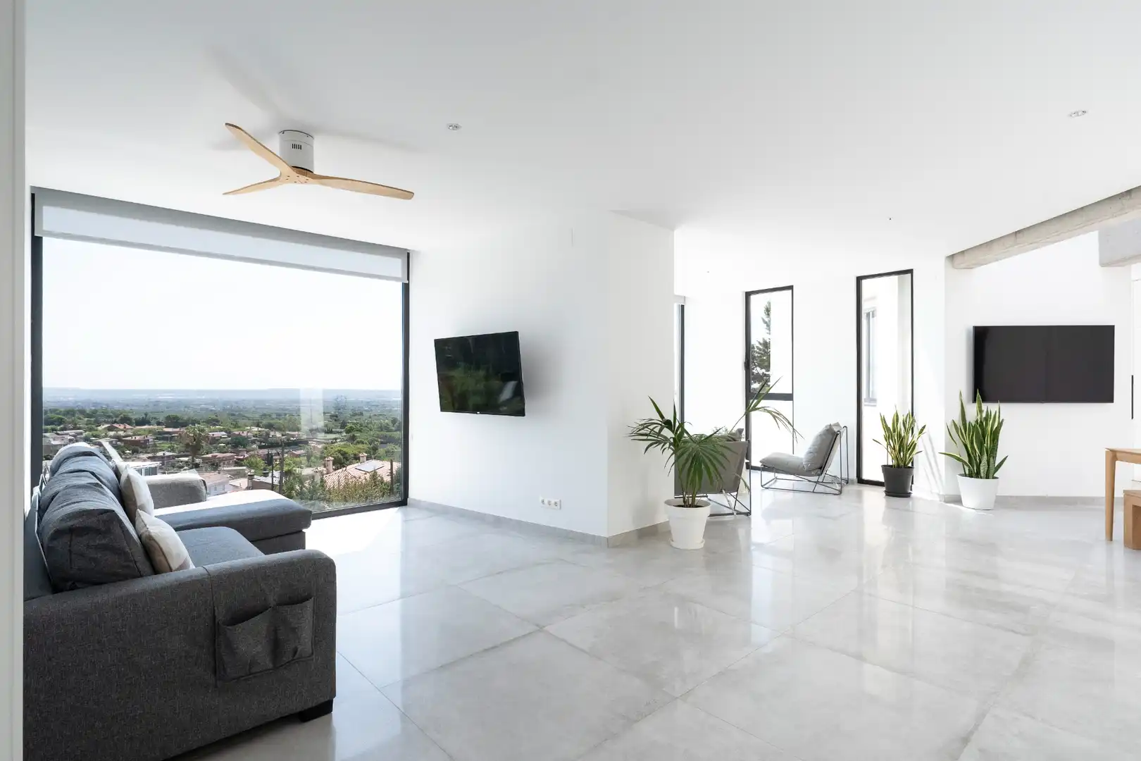 Sala de estar de Casa o chalet en venta en Castellvell del Camp con Aire acondicionado, Jardín privado y Terraza