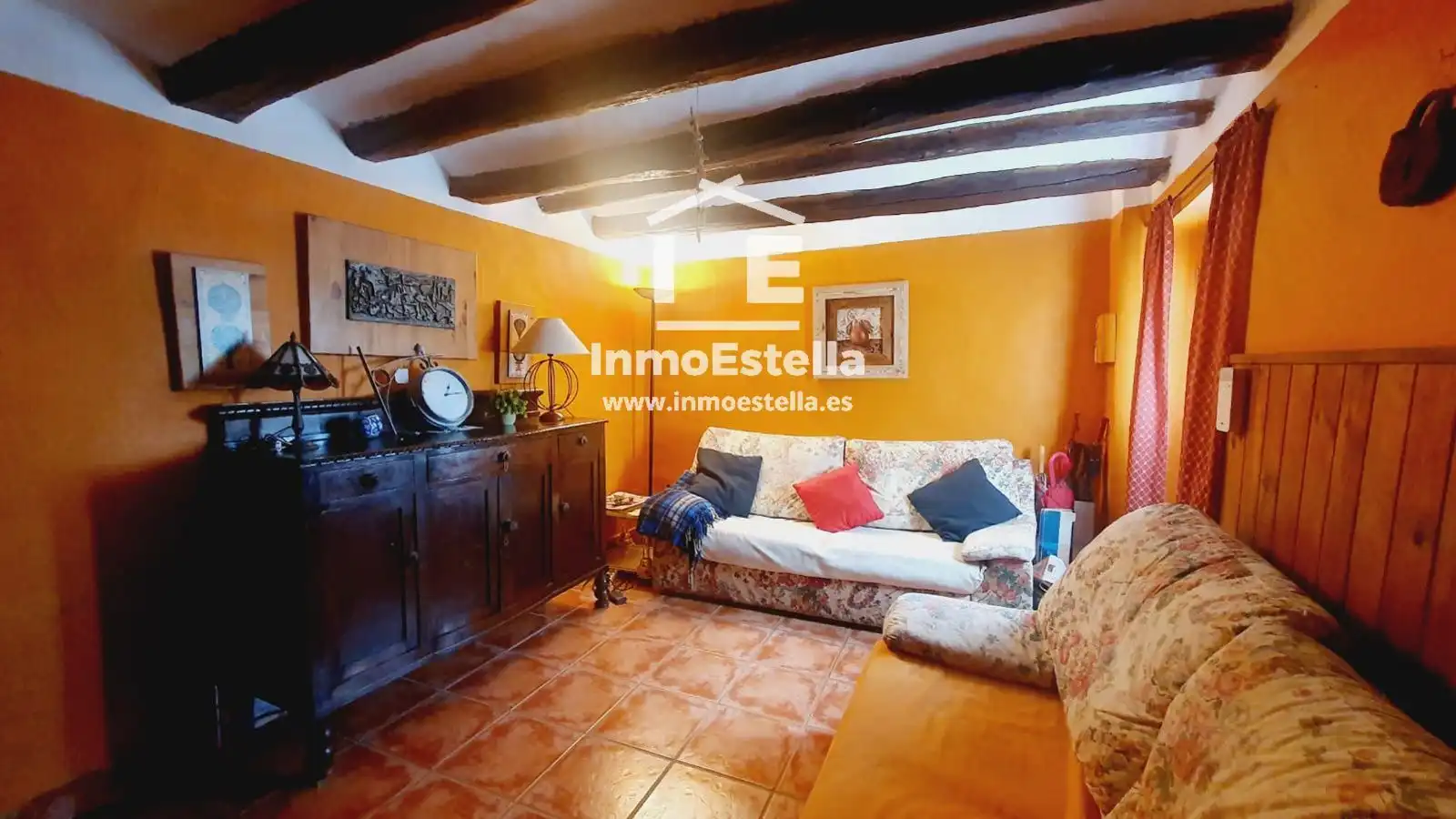 Sala de estar de Casa adosada en venta en Allo con Calefacción, Jardín privado y Terraza