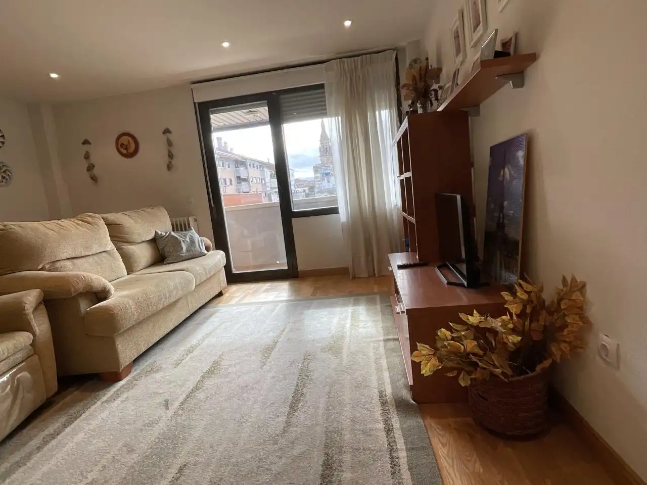 Living room of Apartments for sale in Santo Domingo de la Calzada  with Heating, Parquet flooring and Storage room