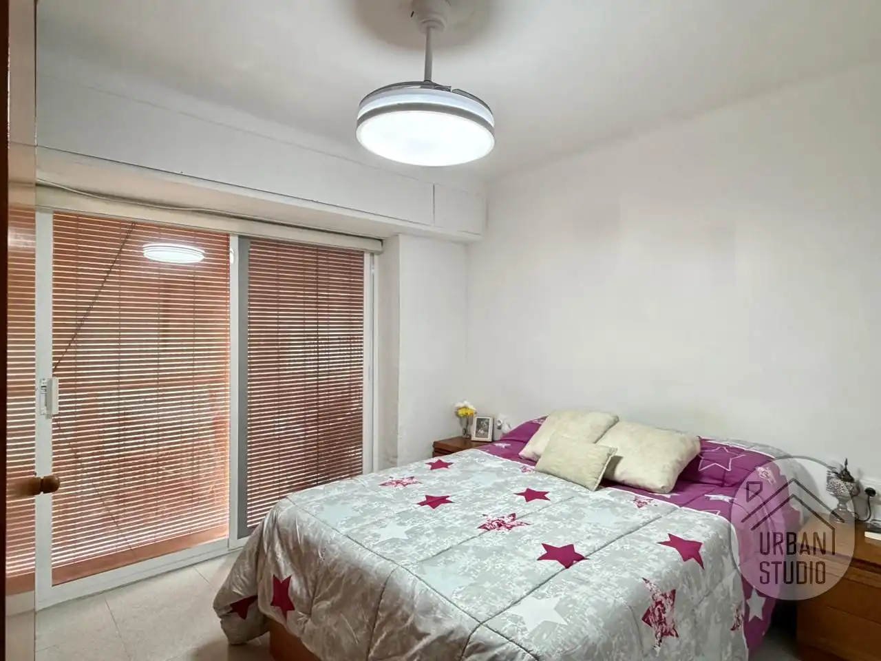 Habitación de Piso en venta en Alicante / Alacant con Aire acondicionado, Amueblado y Balcón