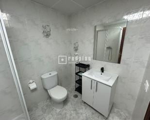 Bathroom of Flat to rent in Alicante / Alacant  with Air Conditioner, Heating and Terrace