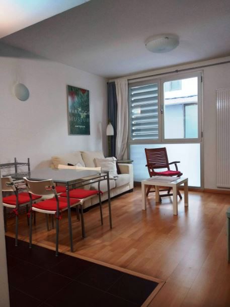 Sala d'estar de Pis de lloguer en  Zaragoza Capital amb Calefacció, Parquet i Moblat