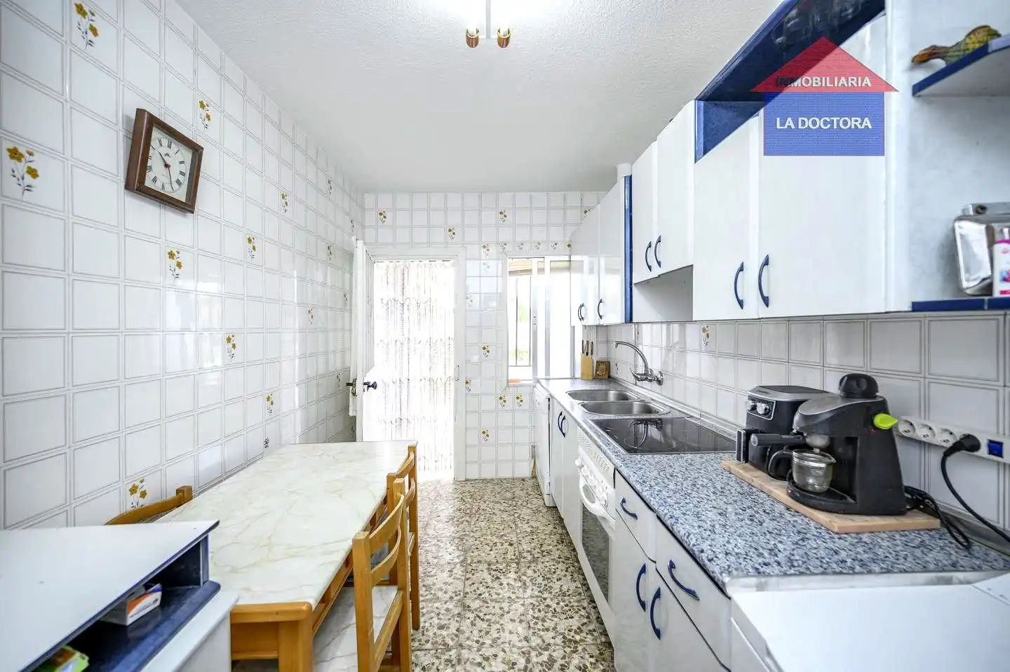 Semi-detached house with pool for sale in Escalona, imagen 12