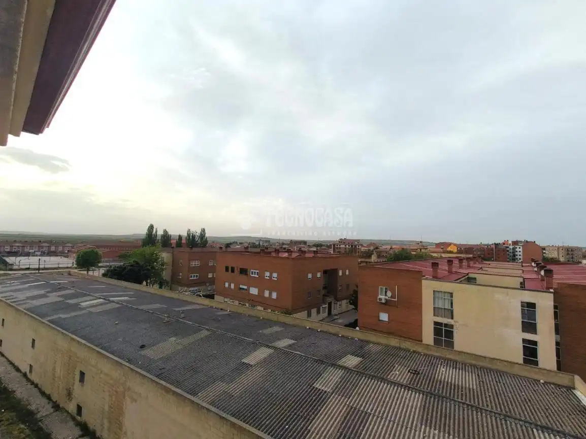 Außenansicht von Wohnung zum Verkauf in Medina del Campo