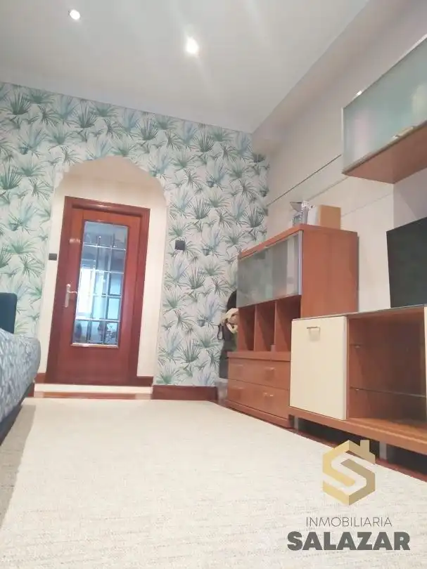 Sala de estar de Piso de alquiler en Usansolo con Calefacción y Balcón
