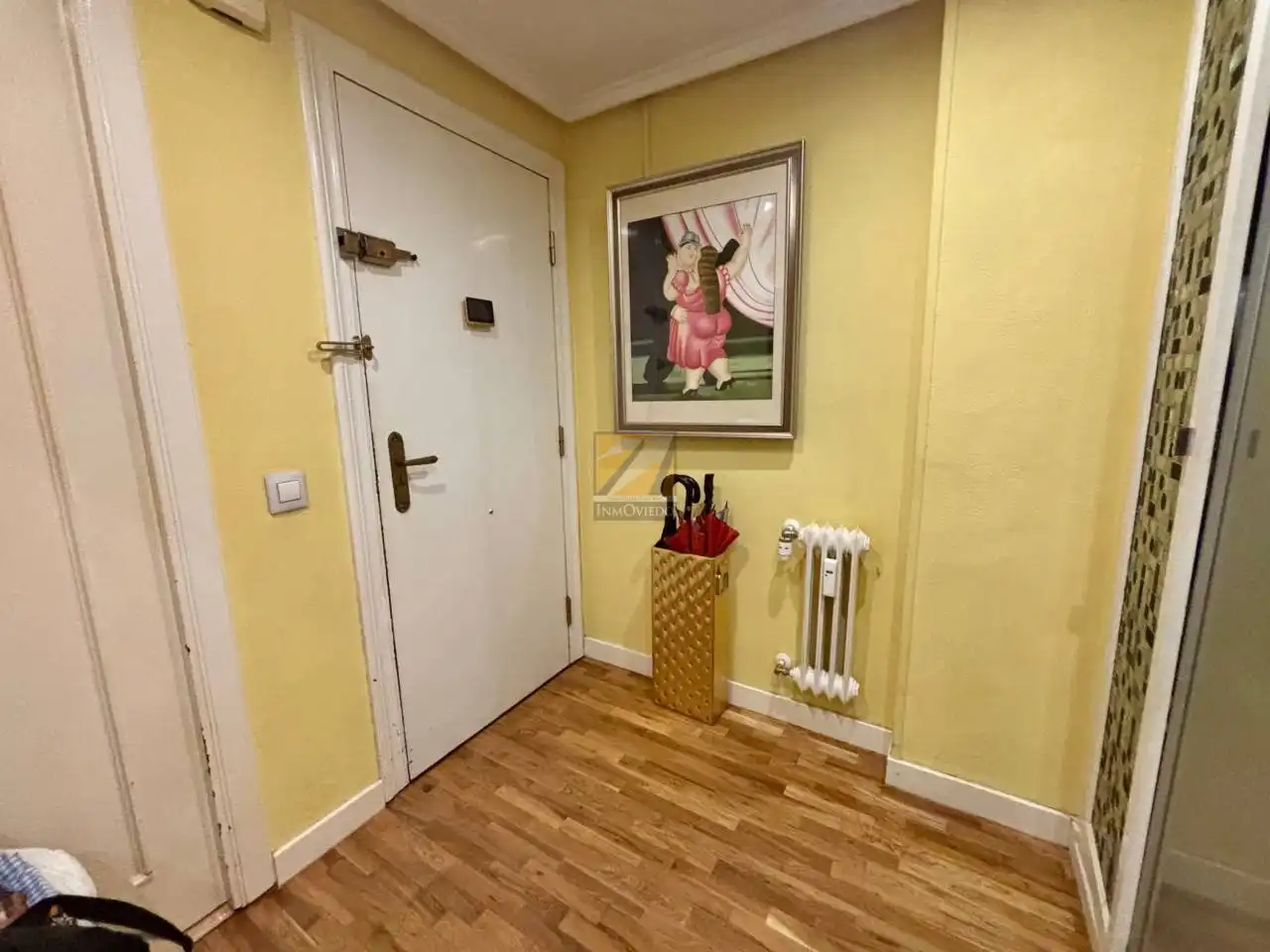 Piso en venta en Oviedo  con Calefacción, Parquet y Terraza