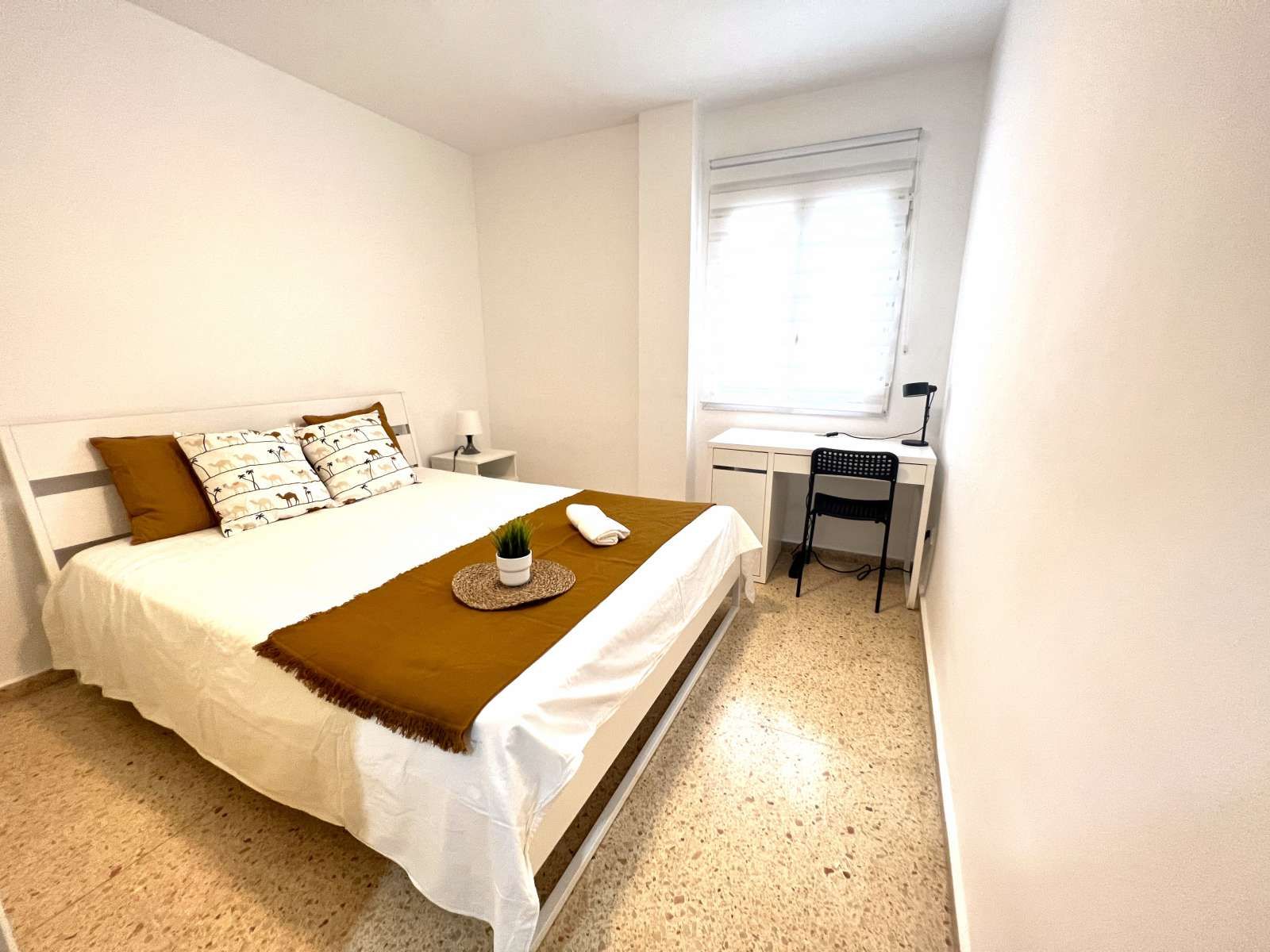 Flat to share in Els Orriols
