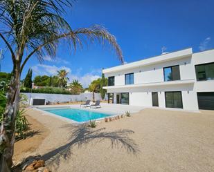 Vista exterior de Casa o xalet en venda en L'Ametlla de Mar  amb Aire condicionat, Calefacció i Jardí privat