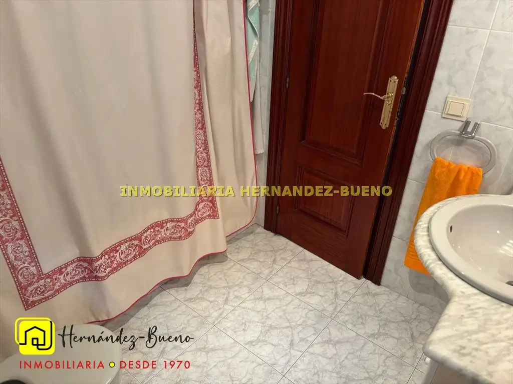 Piso en venta en Salamanca con Calefacción, Trastero y Amueblado