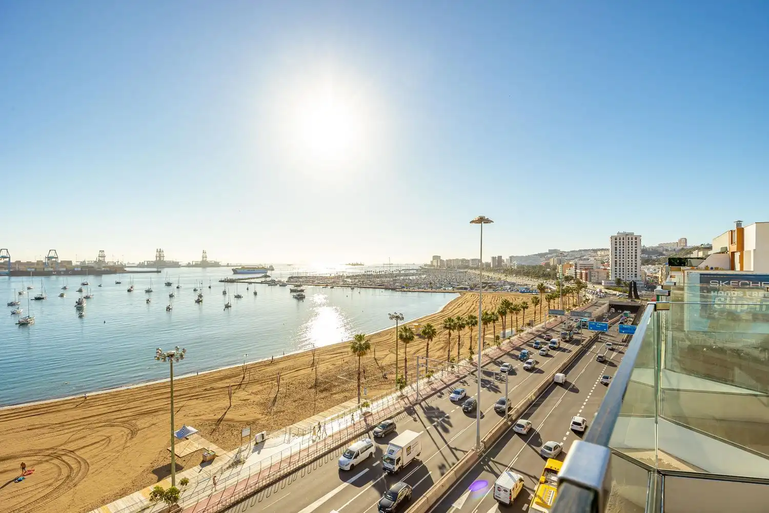 Außenansicht von Dachboden zum Verkauf in Las Palmas de Gran Canaria mit Klimaanlage, Terrasse und Möbliert