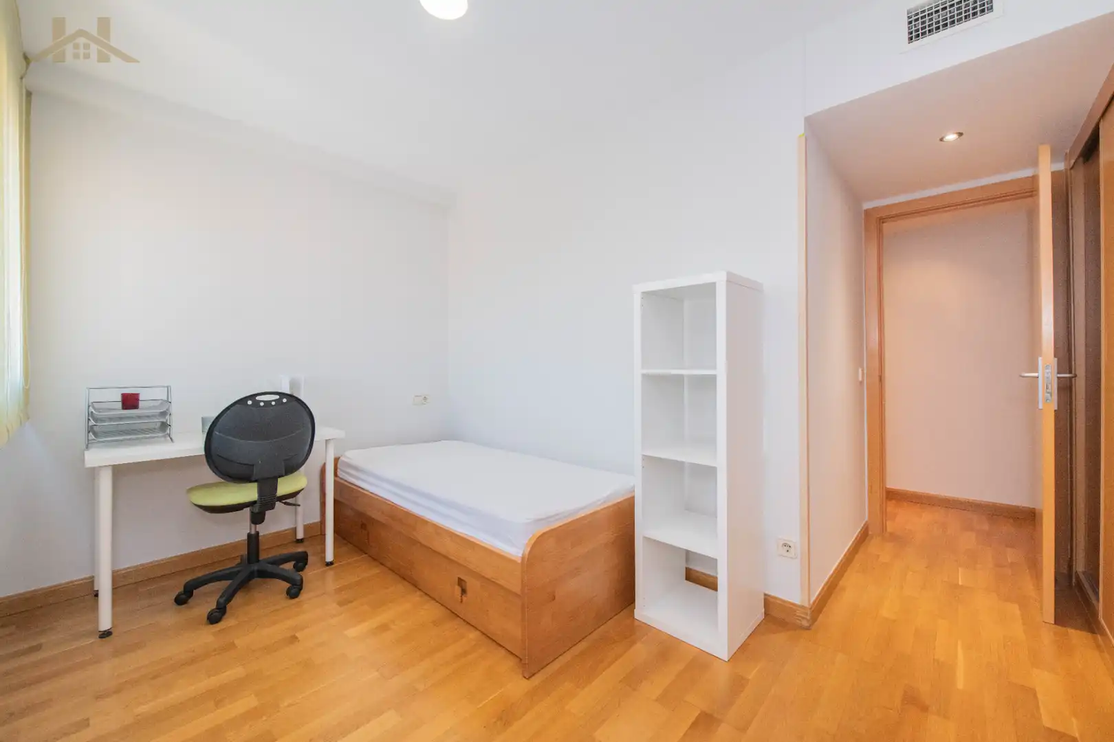 Habitación de Ático en venta en Alcobendas con Aire acondicionado, Calefacción y Terraza