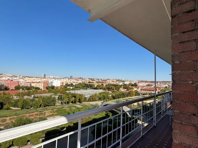 Außenansicht von Wohnung zur untervermieten in Madrid mit Klimaanlage, Heizung und Parkett