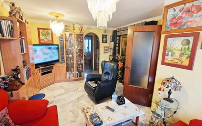 Living room of Single-family semi-detached for sale in Vélez-Málaga  with Air Conditioner, Terrace and Community pool