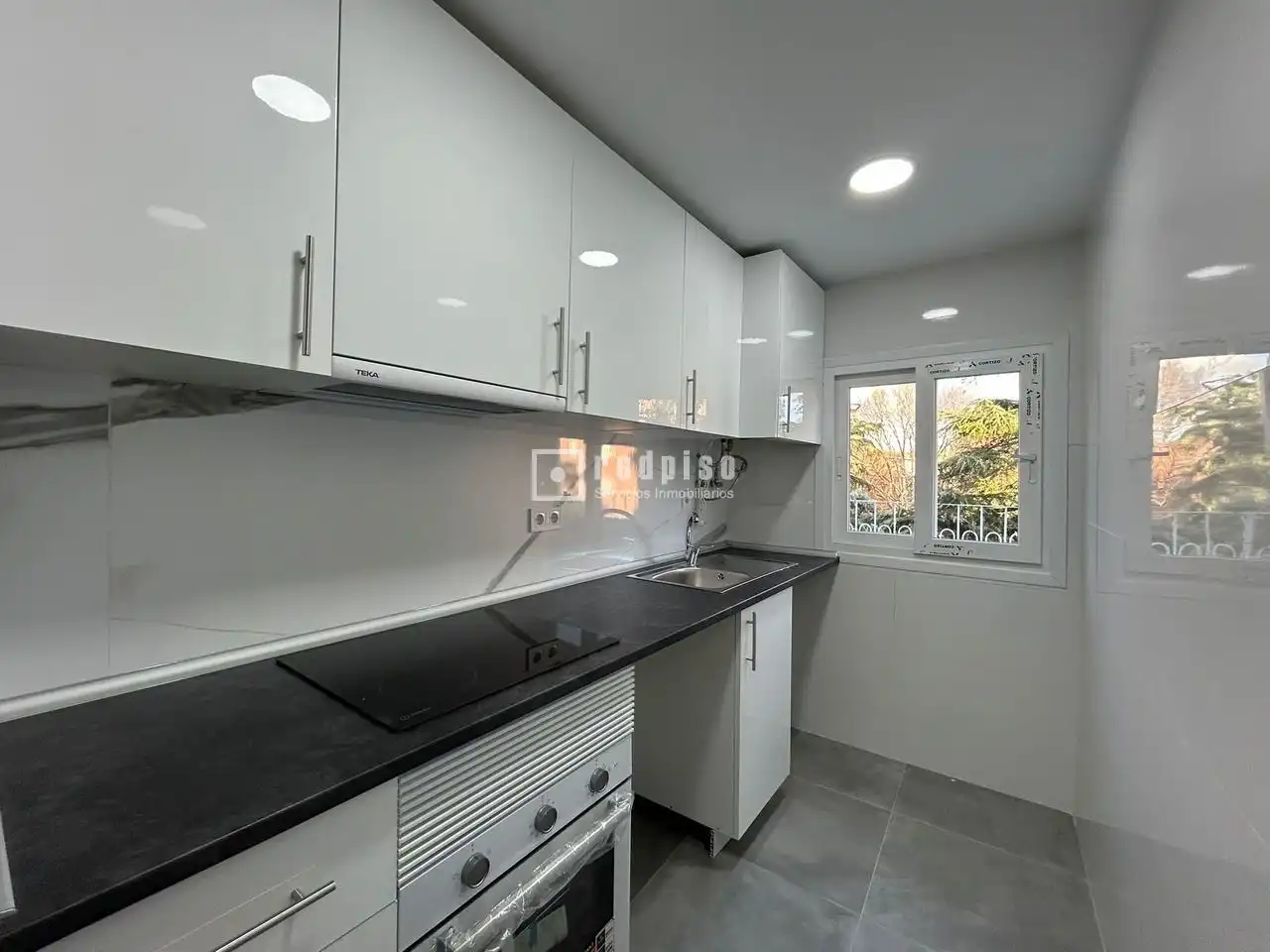 Kitchen of Flat for sale in Madrid  with Air Conditioner, Heating and Terrace