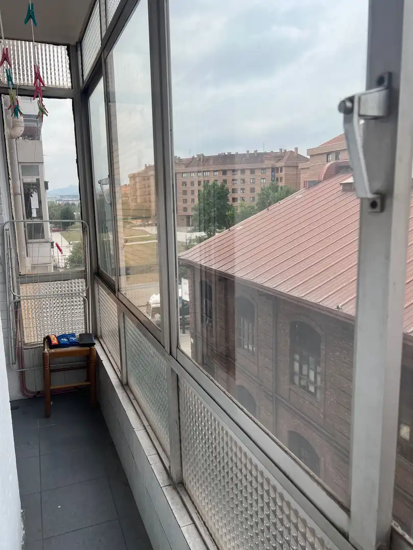 Vista exterior de Piso en venta en Gijón  con Calefacción, Terraza y Amueblado