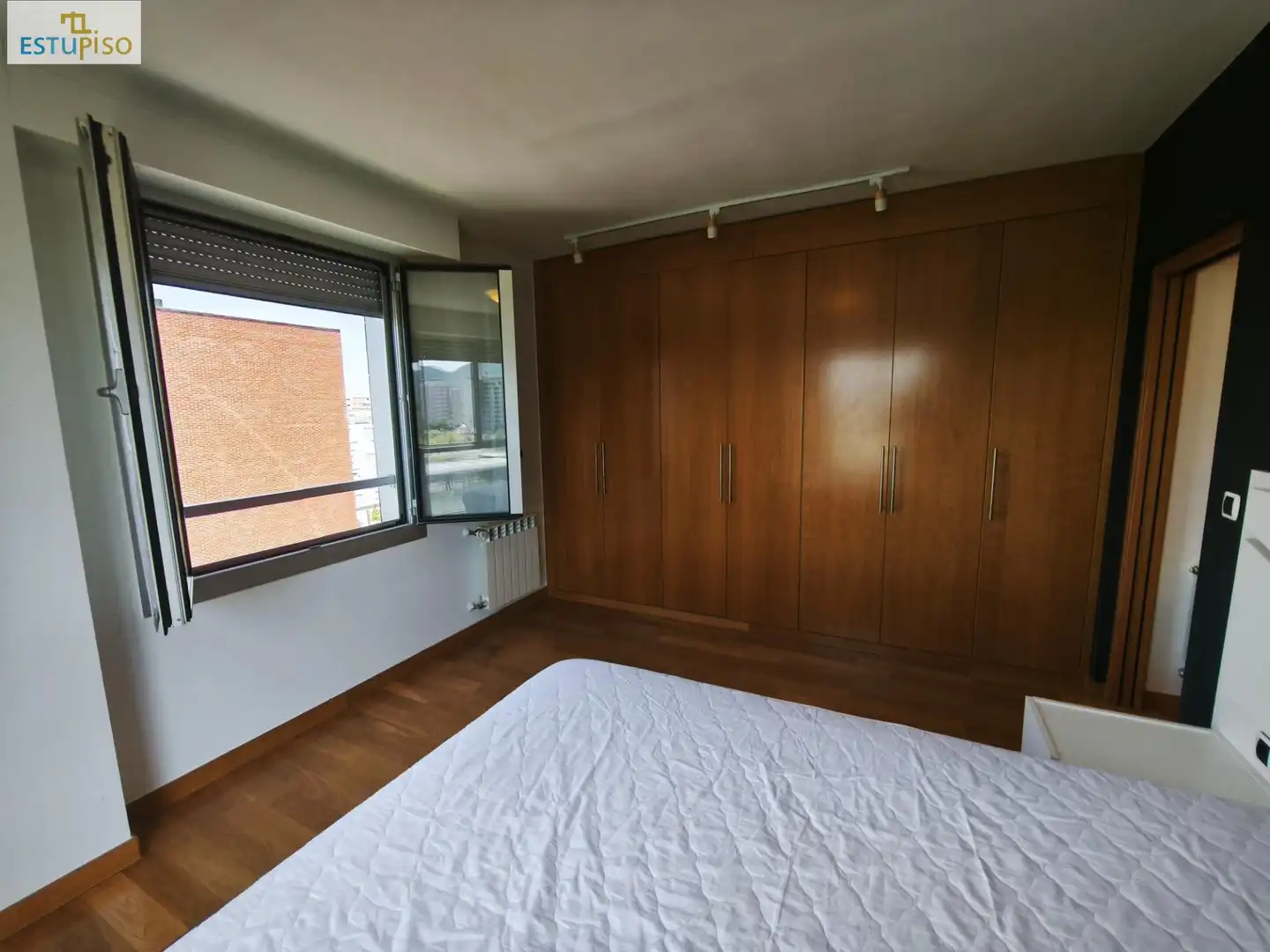 Schlafzimmer von Wohnung zum Verkauf in Vitoria - Gasteiz mit Heizung, Terrasse und Abstellraum