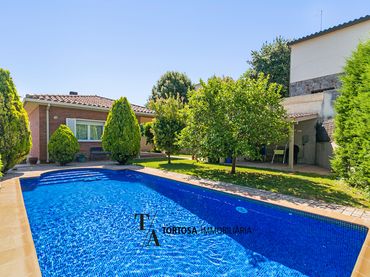 Villa mit Pool zum Verkauf in Valldoreix