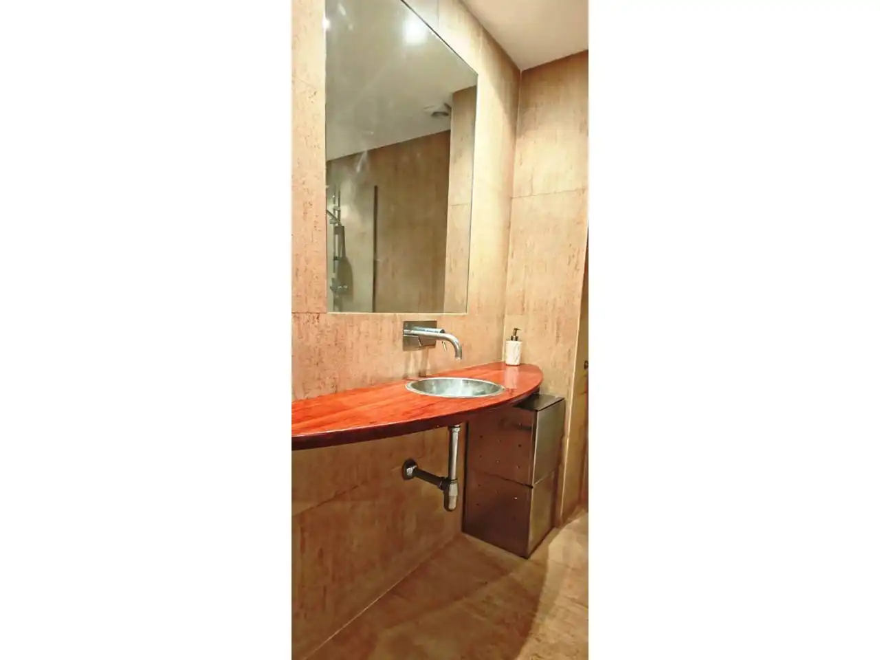 Bany de Casa o xalet en venda en Figueres amb Aire condicionat, Calefacció i Jardí privat