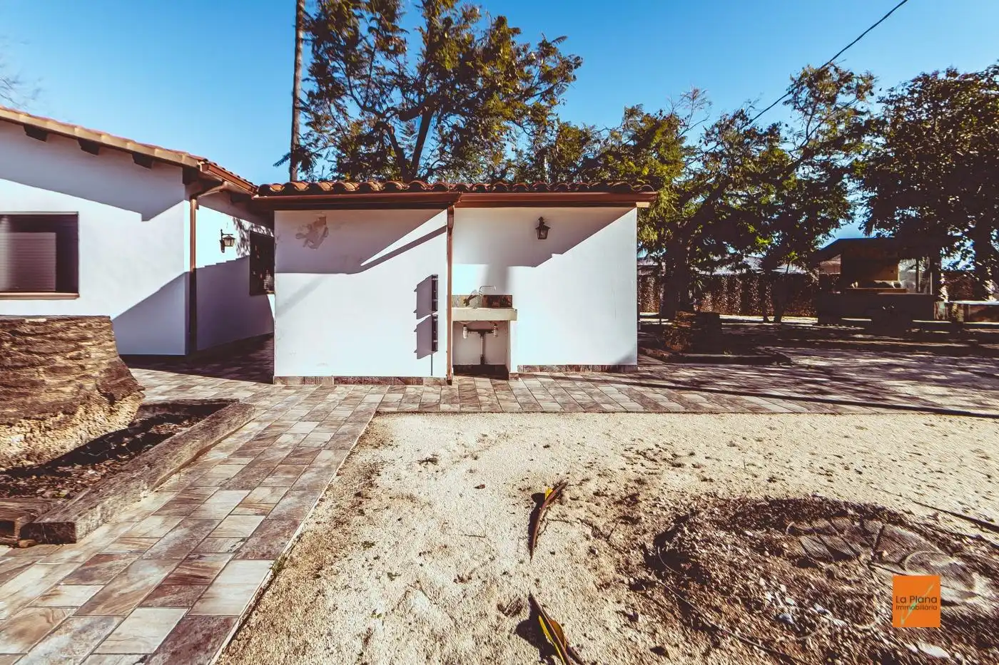 Vista exterior de Casa o chalet en venta en Santa Bàrbara con Calefacción, Jardín privado y Parquet